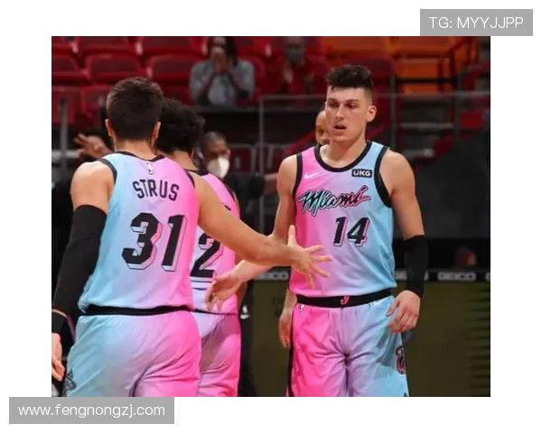 希罗回忆与邓罗的合作时光称其为最杰出的射手之一